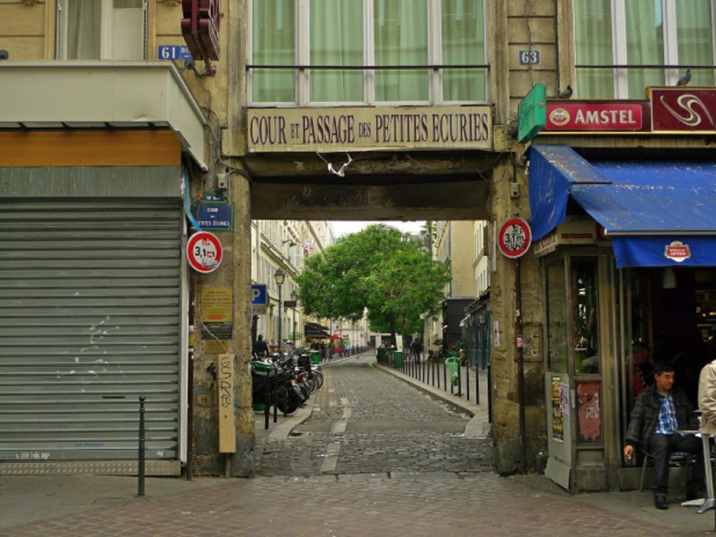 Private Room In A Parisian Homestay! - Close To It All! Eksteriør bilde